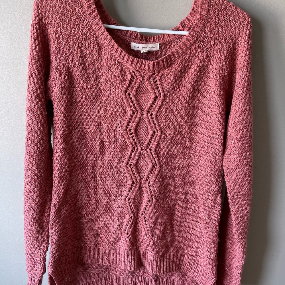 Pink and rose sweater in medium